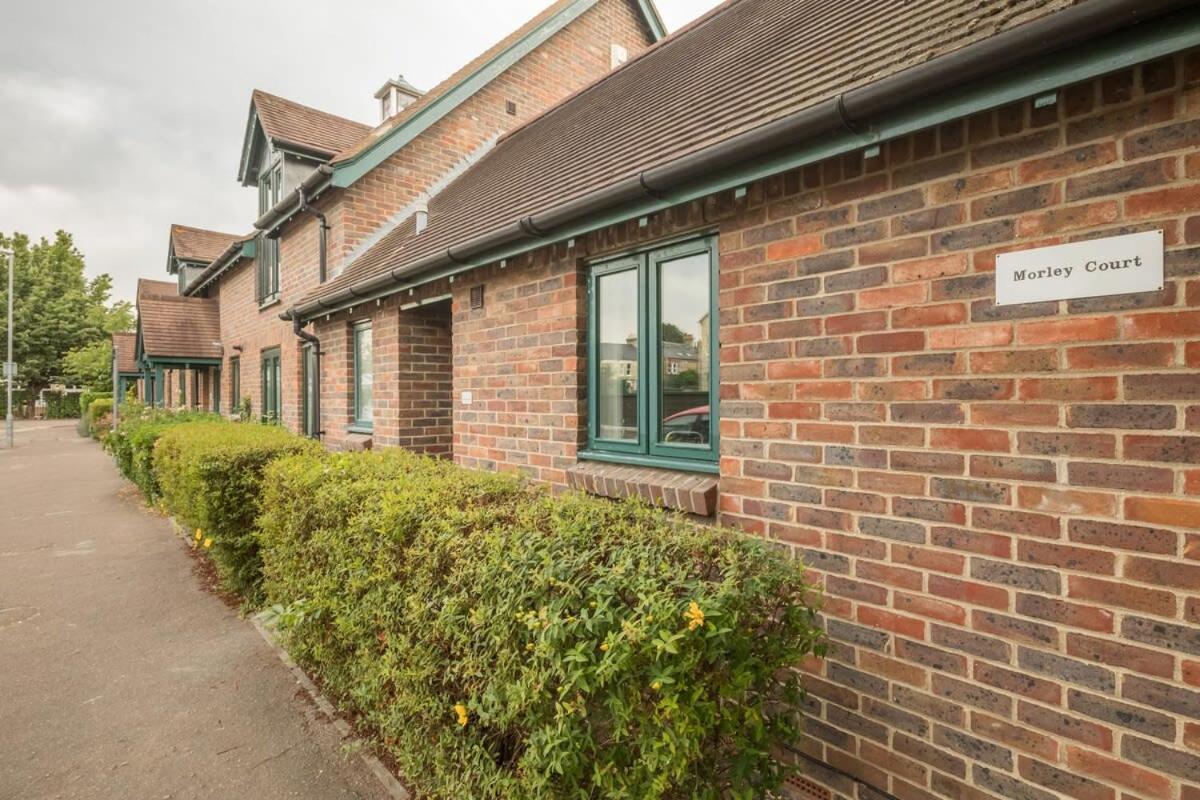 Lovely 1 Bed Apartment With Free Parking & Garden Cambridge  Exterior photo