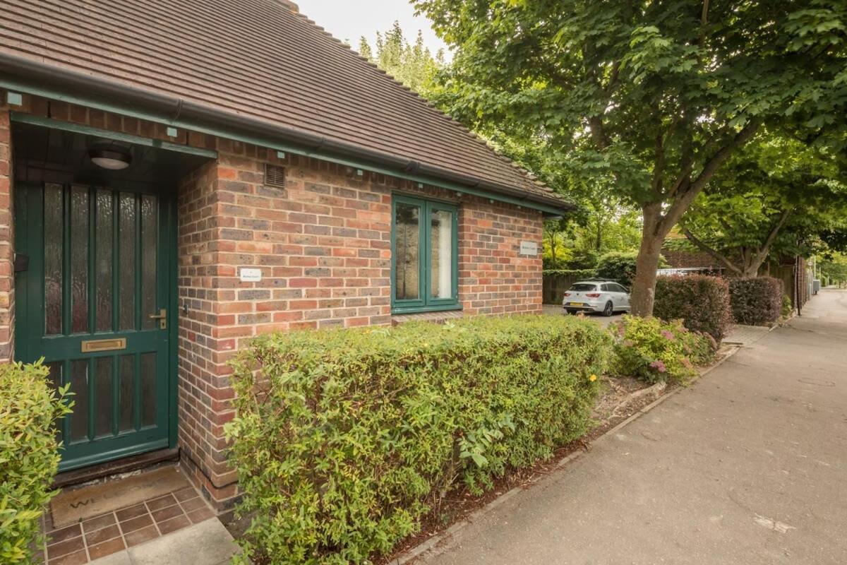 Lovely 1 Bed Apartment With Free Parking & Garden Cambridge  Exterior photo